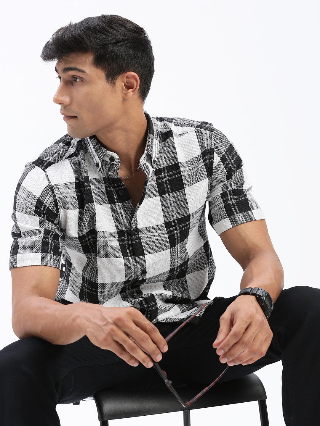 Men Checked Black Slim Fit Shirt