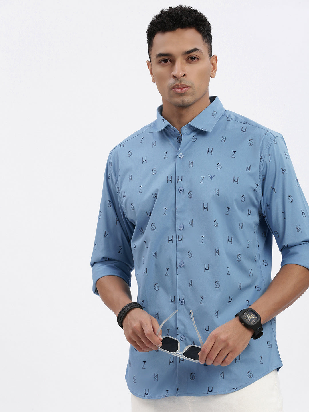 Men Blue Graphic Slim Fit Shirt