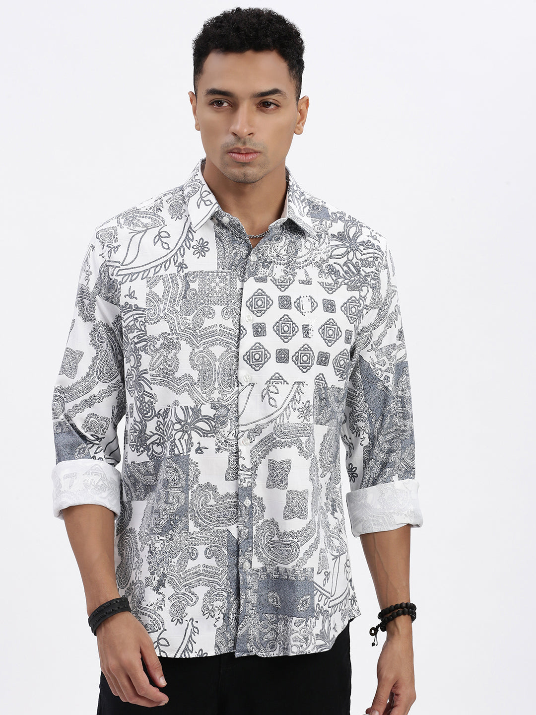 Men White Graphic Slim Fit Shirt