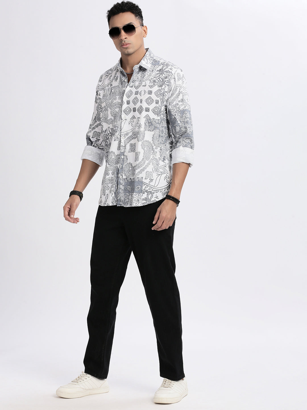 Men White Graphic Slim Fit Shirt