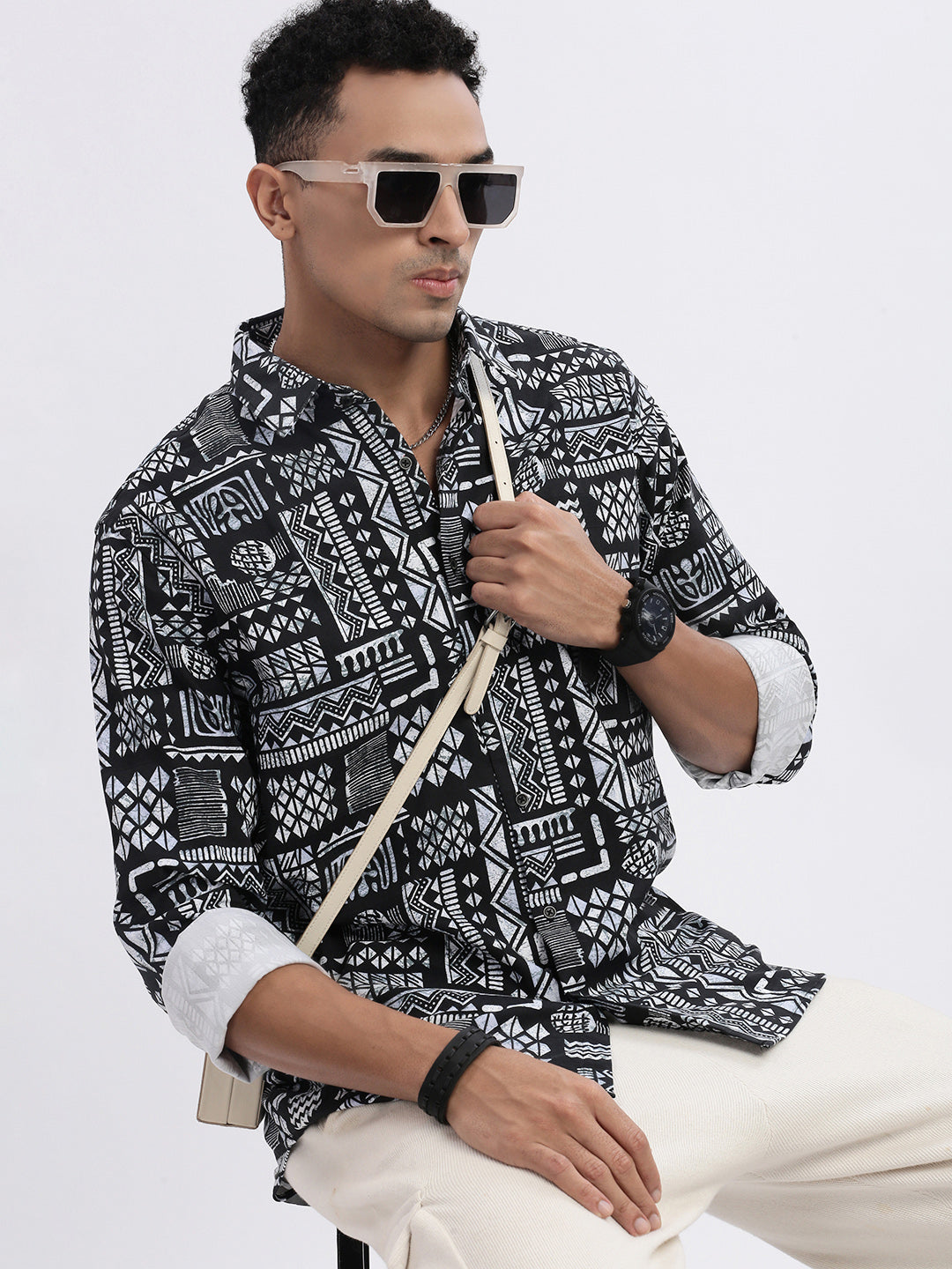 Men Black Geometric Slim Fit Shirt