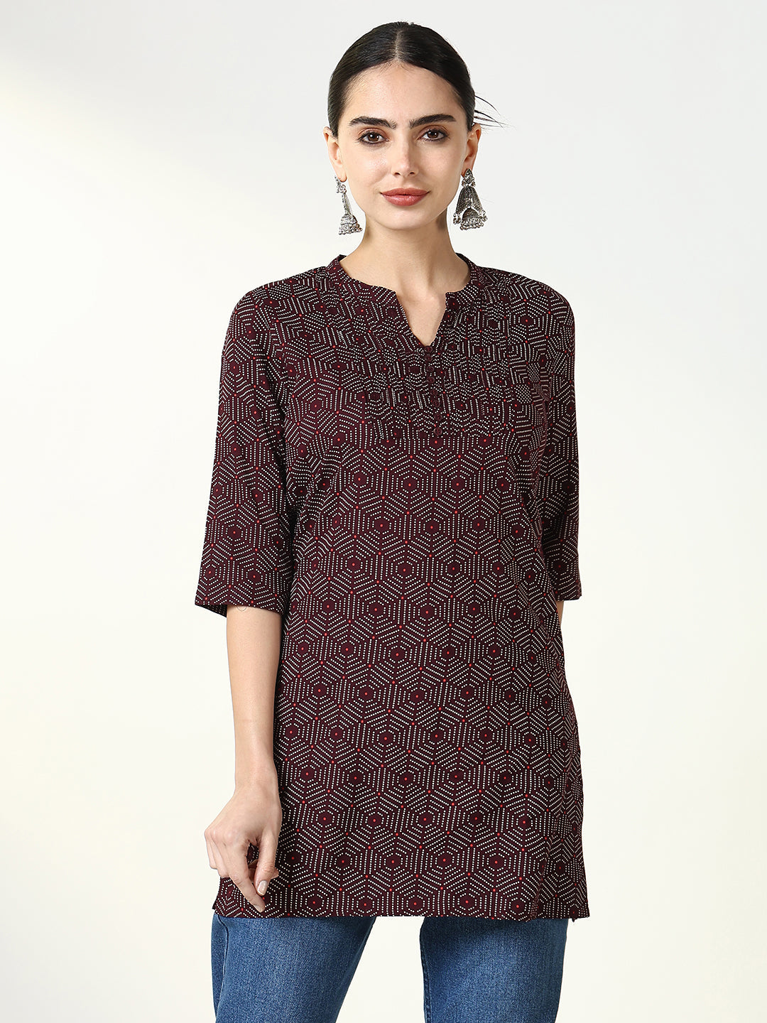 Women Maroon Geometric Straight Kurti