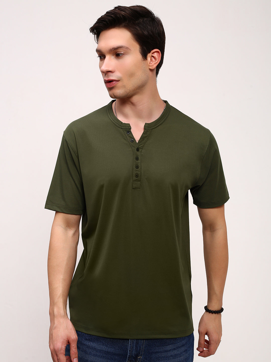 Men Olive Solid T Shirt