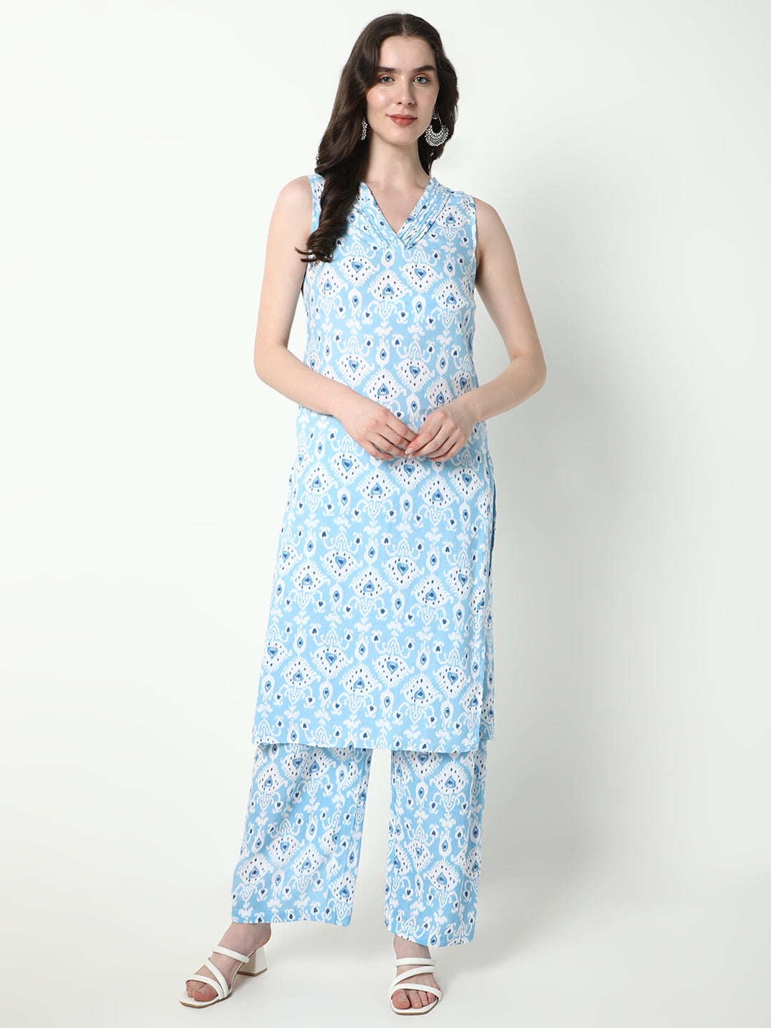 Women Blue Ethnic Motifs Straight Kurta Set