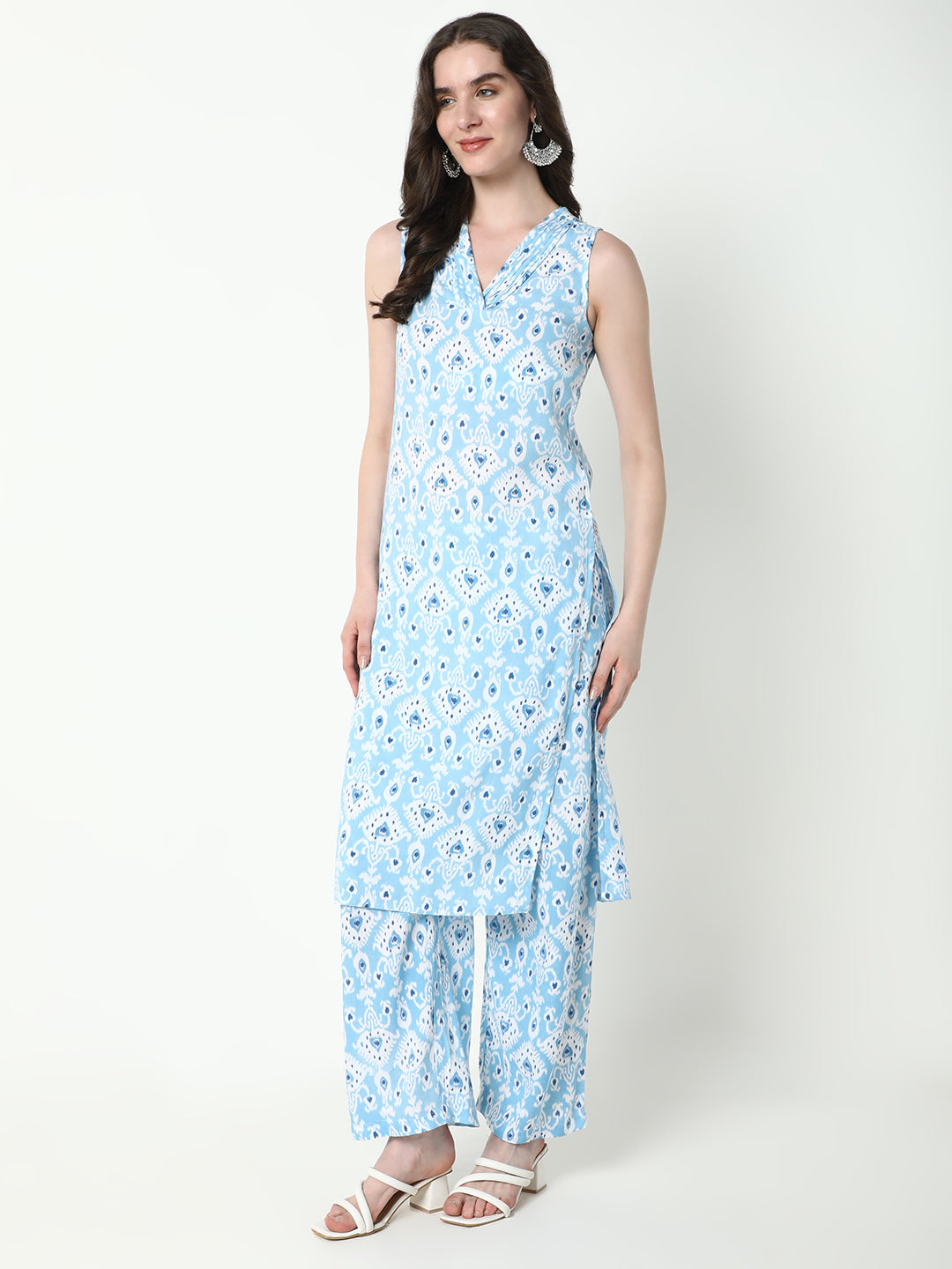 Women Blue Ethnic Motifs Straight Kurta Set