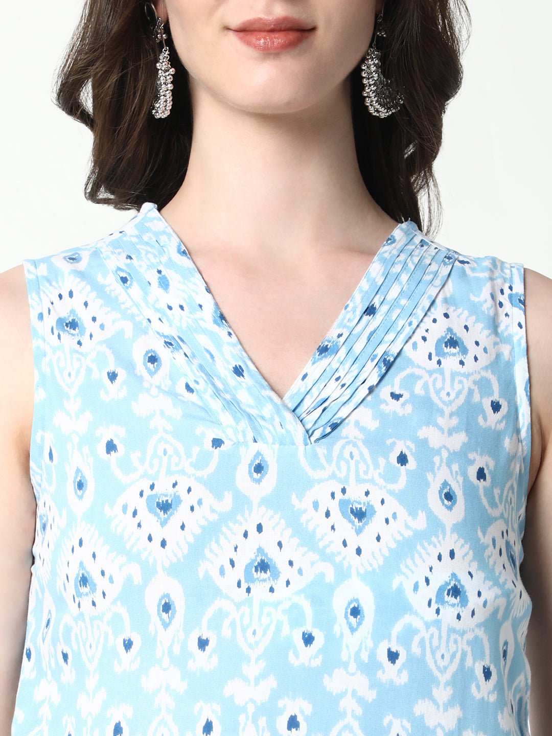 Women Blue Ethnic Motifs Straight Kurta Set