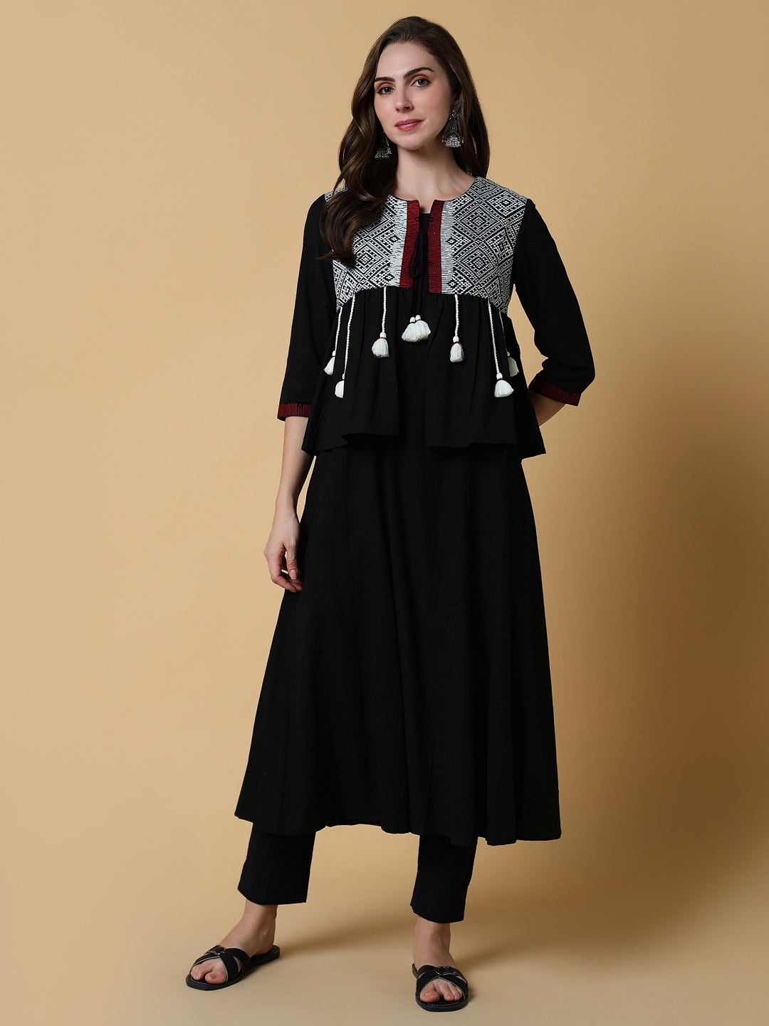 Women Black Graphic A-Line Kurta with Shrug