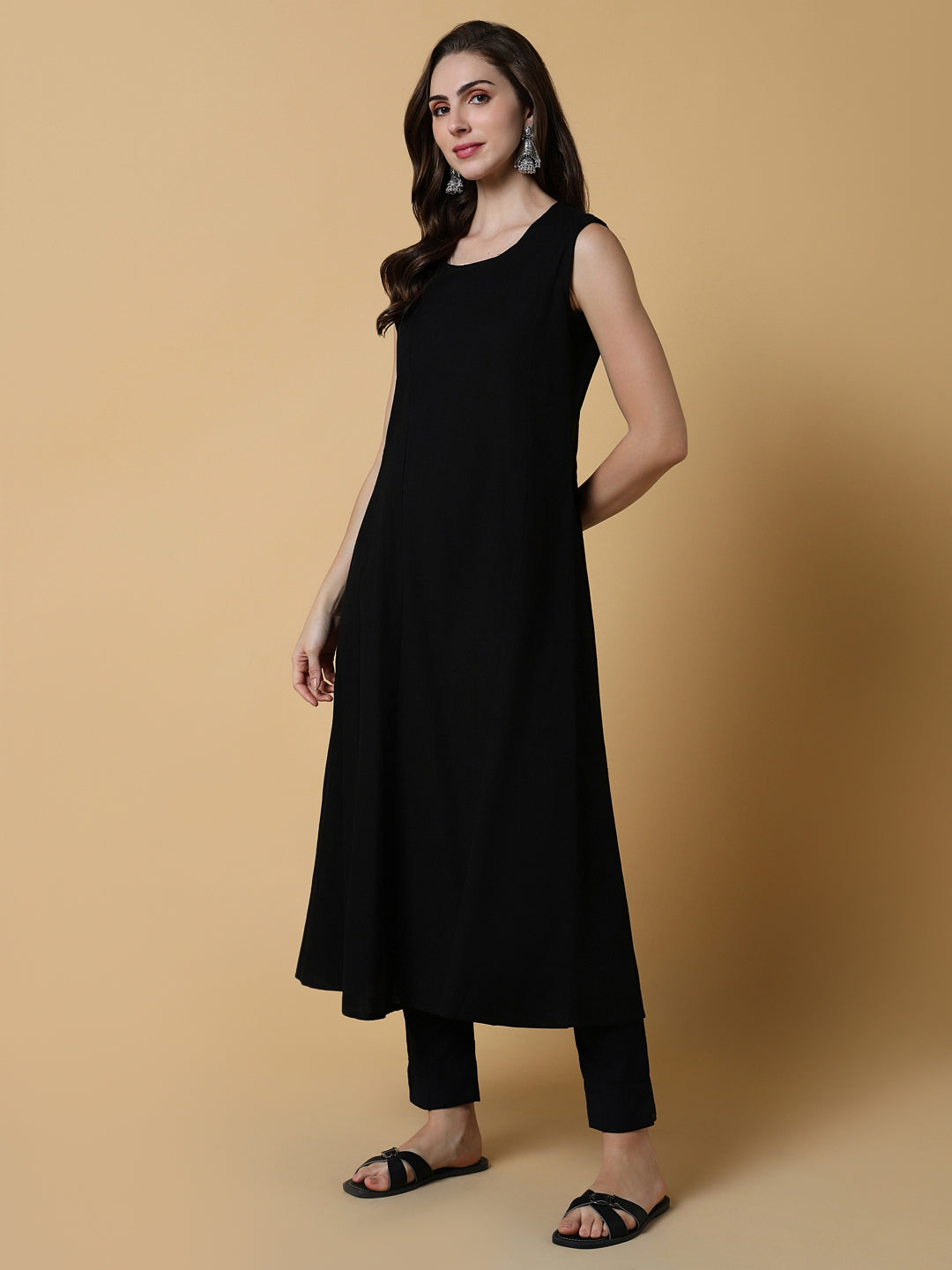 Women Black Graphic A-Line Kurta with Shrug