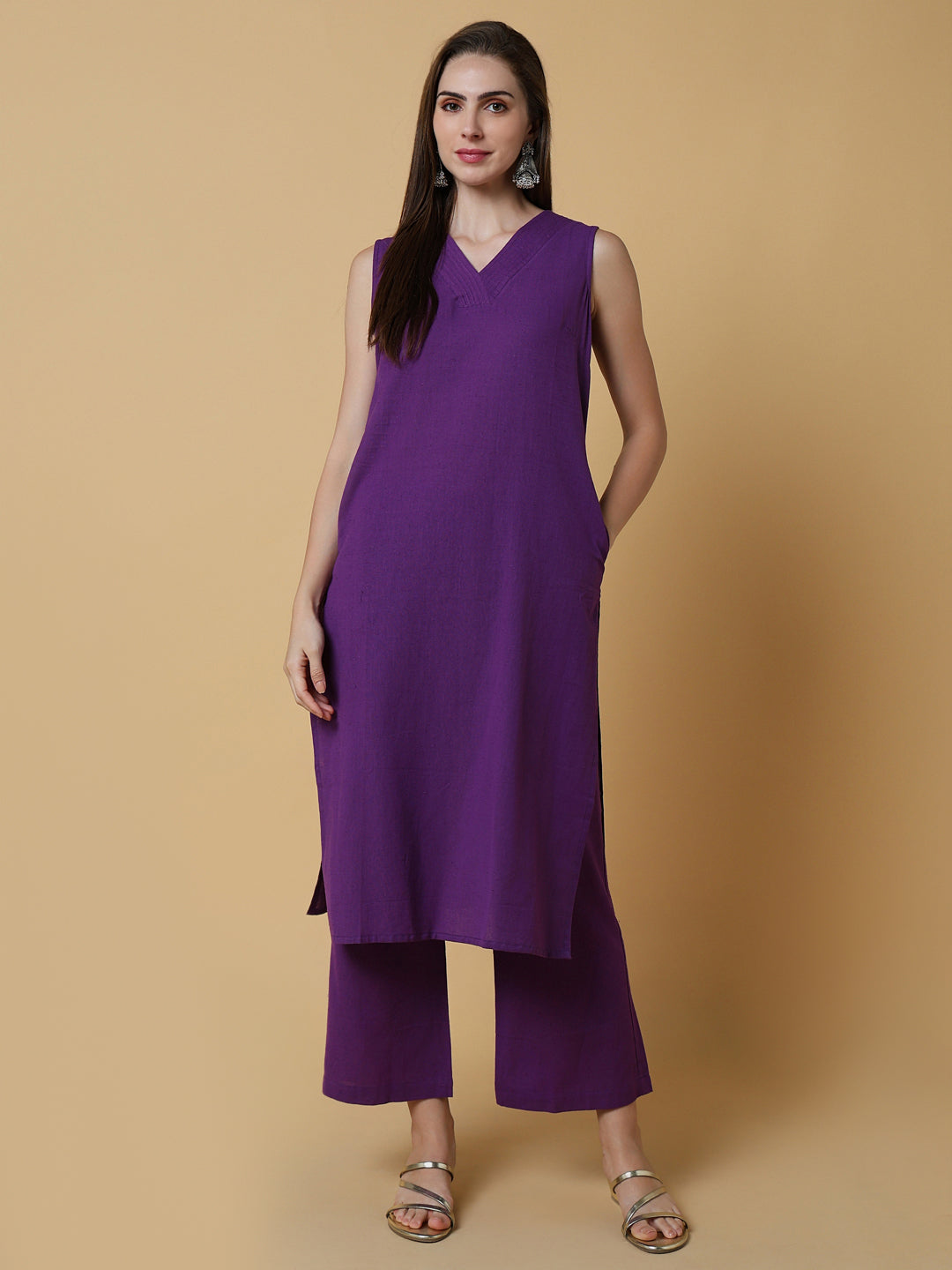 Women Solid Purple Straight Kurta Set