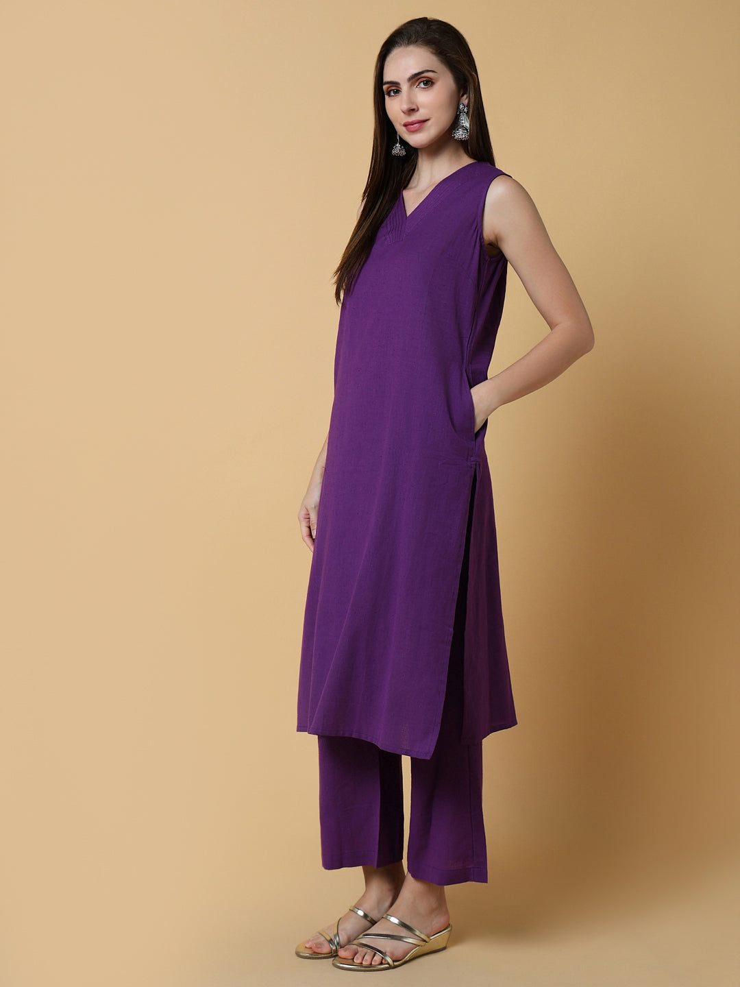 Women Solid Purple Straight Kurta Set