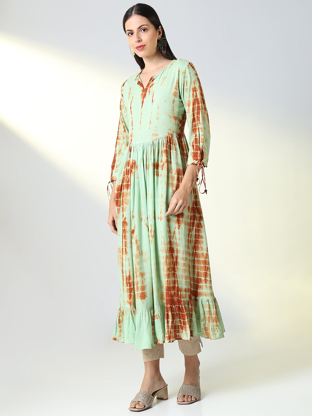 Women Green Abstract Anarkali Kurta