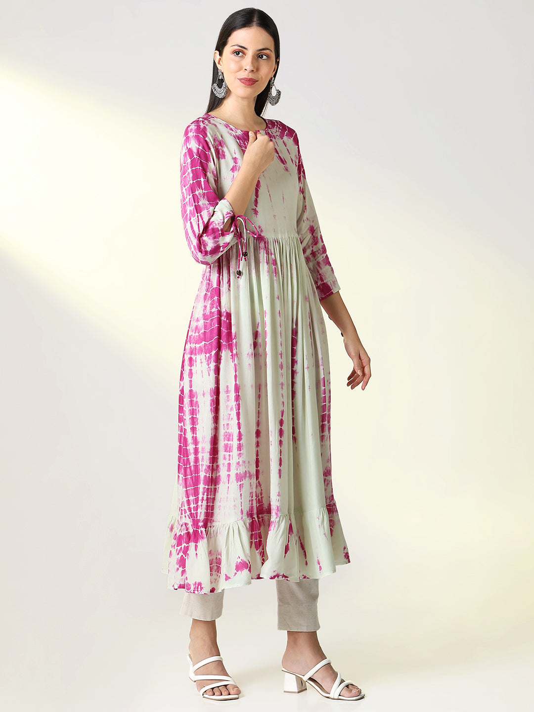 Women Off White Abstract Anarkali Kurta