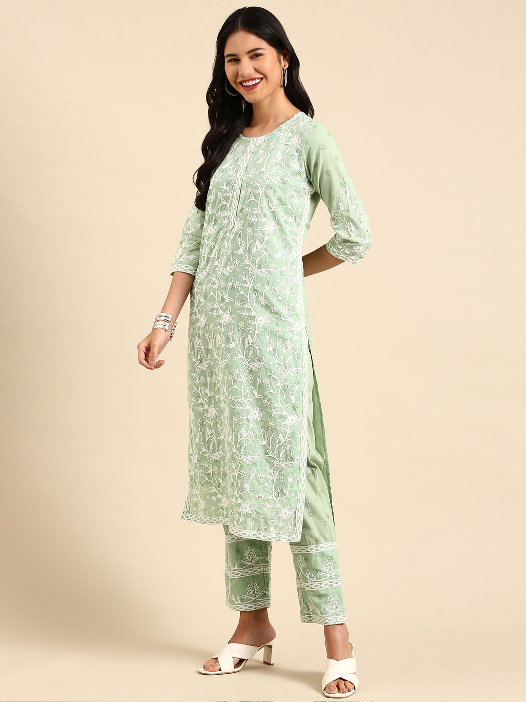 Women Floral Green Straight Kurta Set with Dupatta