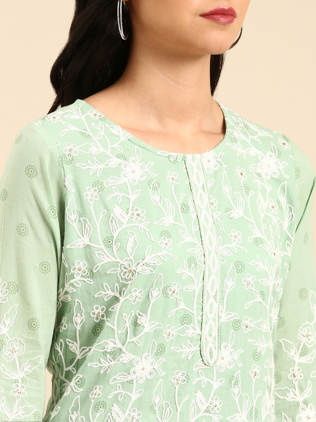 Women Floral Green Straight Kurta Set with Dupatta