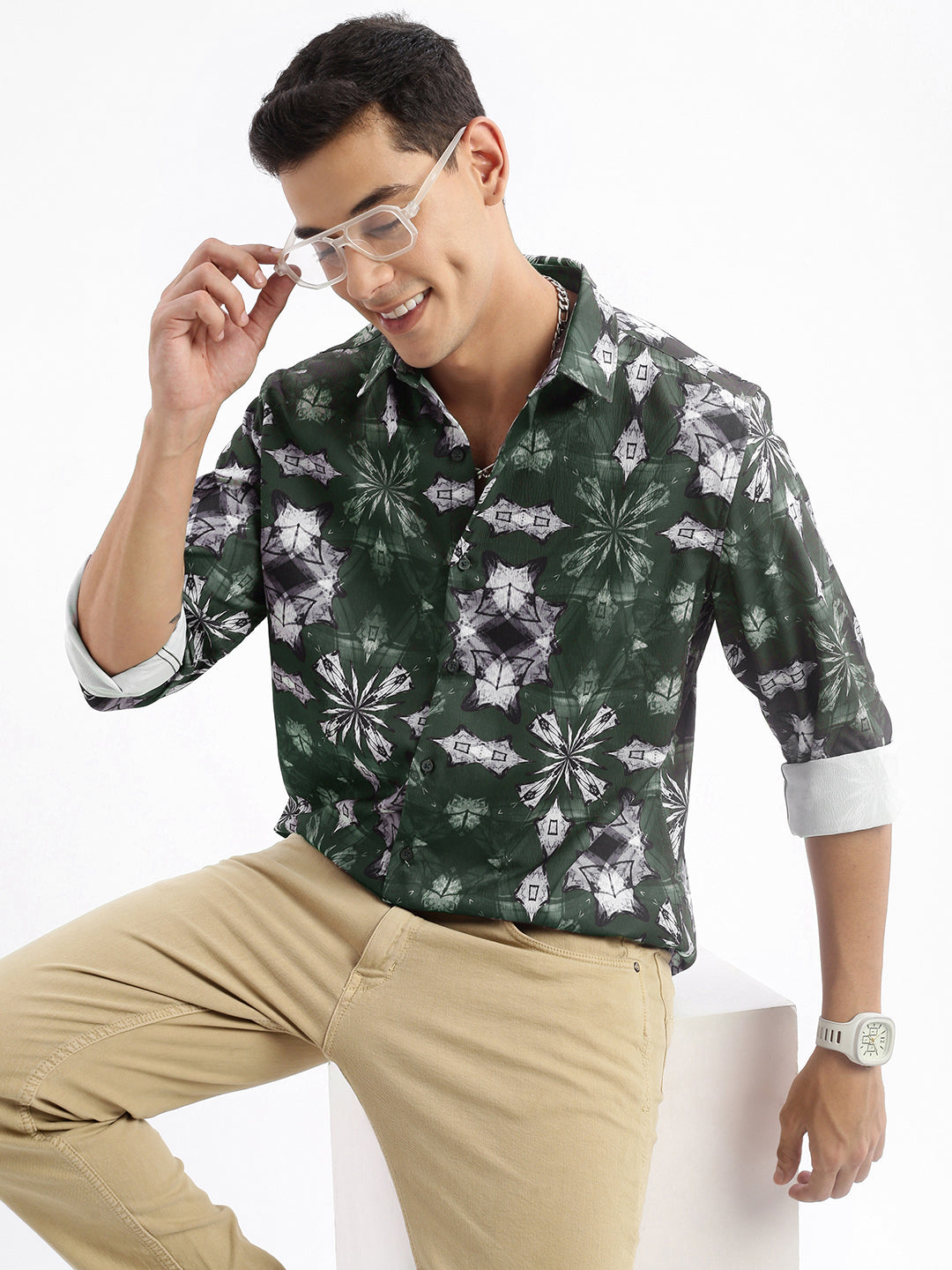 Men Spread Collar Abstract Slim Fit Green Shirt