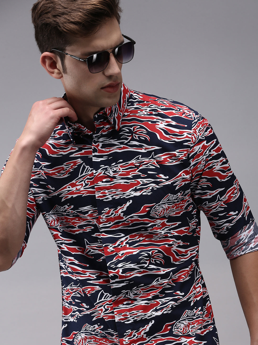 Men Abstract Navy Blue Slim Fit Shirt