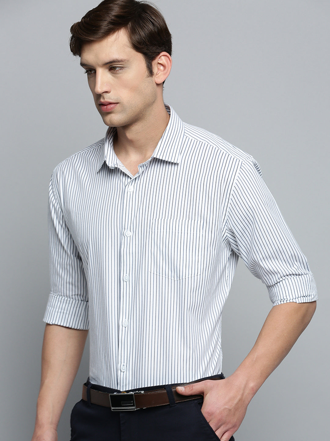 Men Spread Collar Striped White Shirt