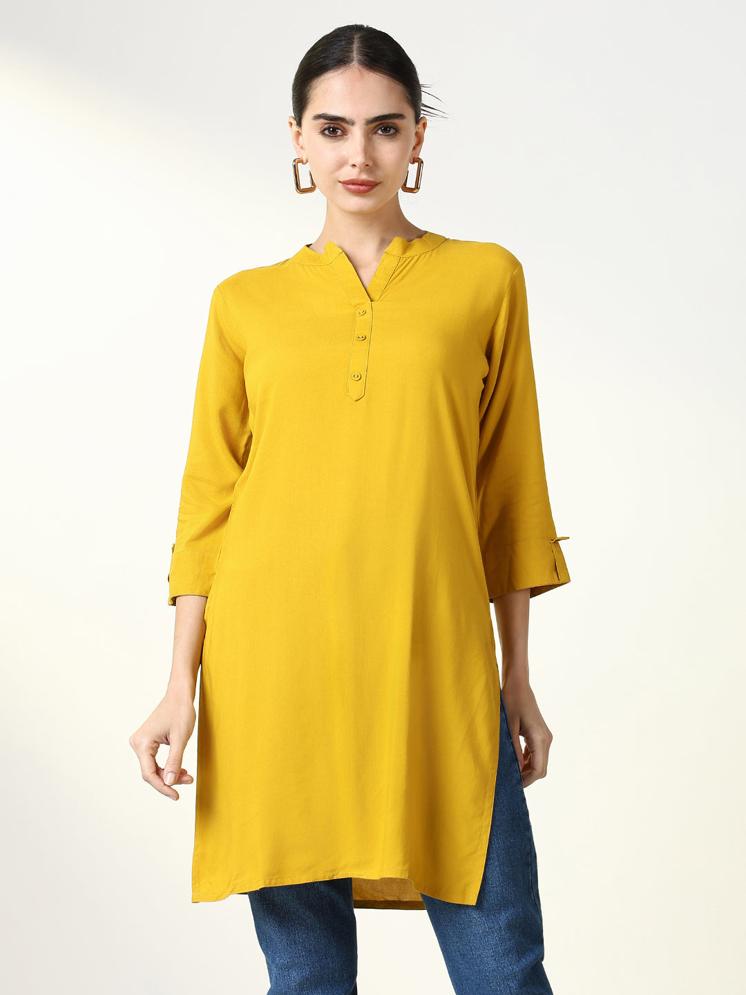 Women Yellow Solid Straight Kurti