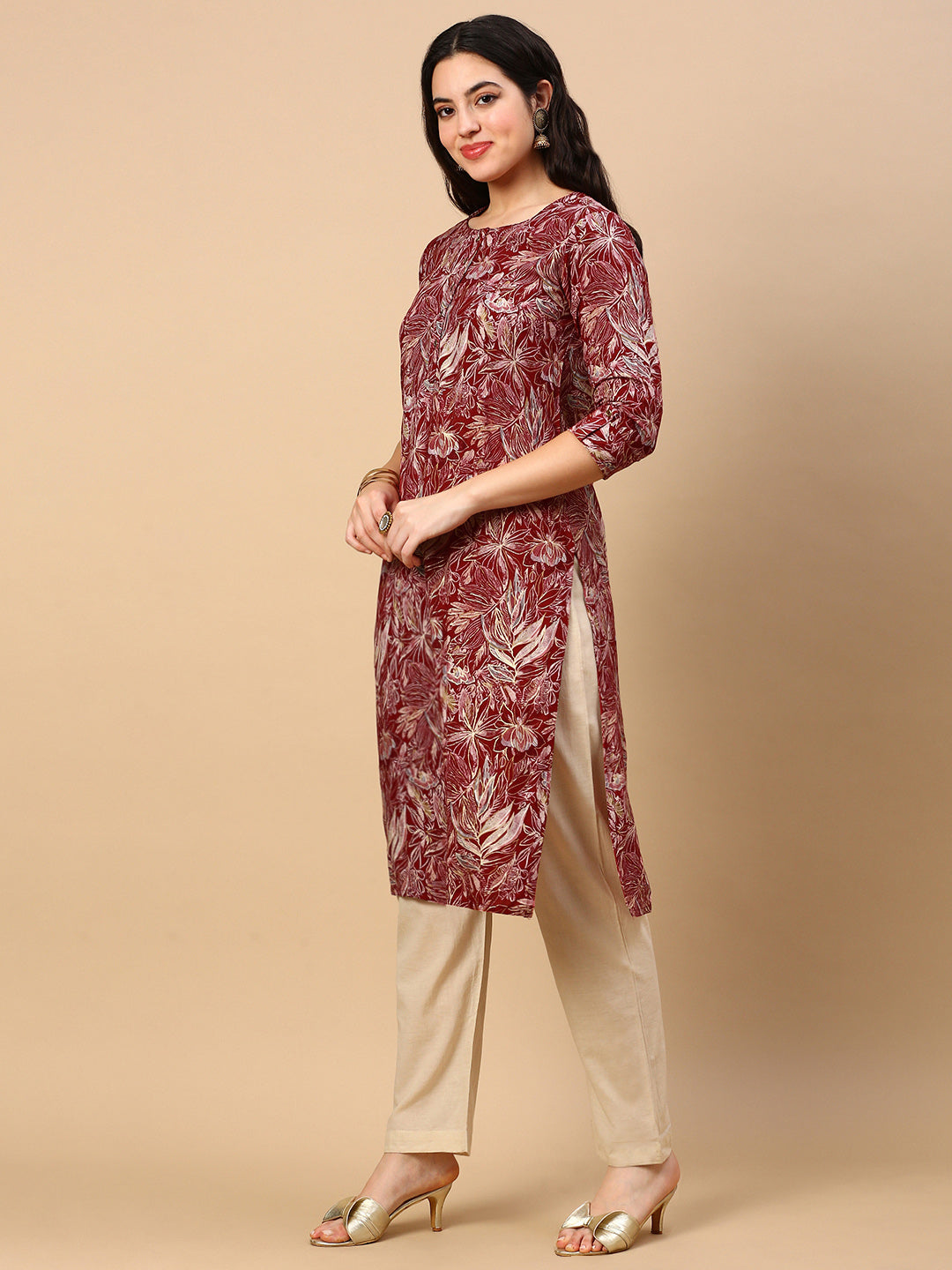 Women Red Floral Straight Kurta