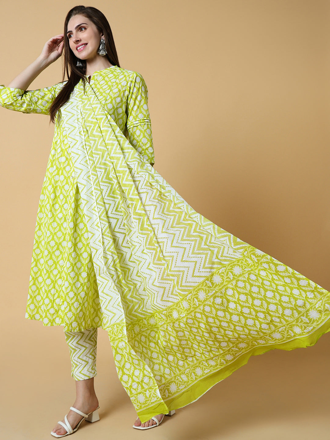 Women Floral Green Anarkali Kurta Set with Dupatta