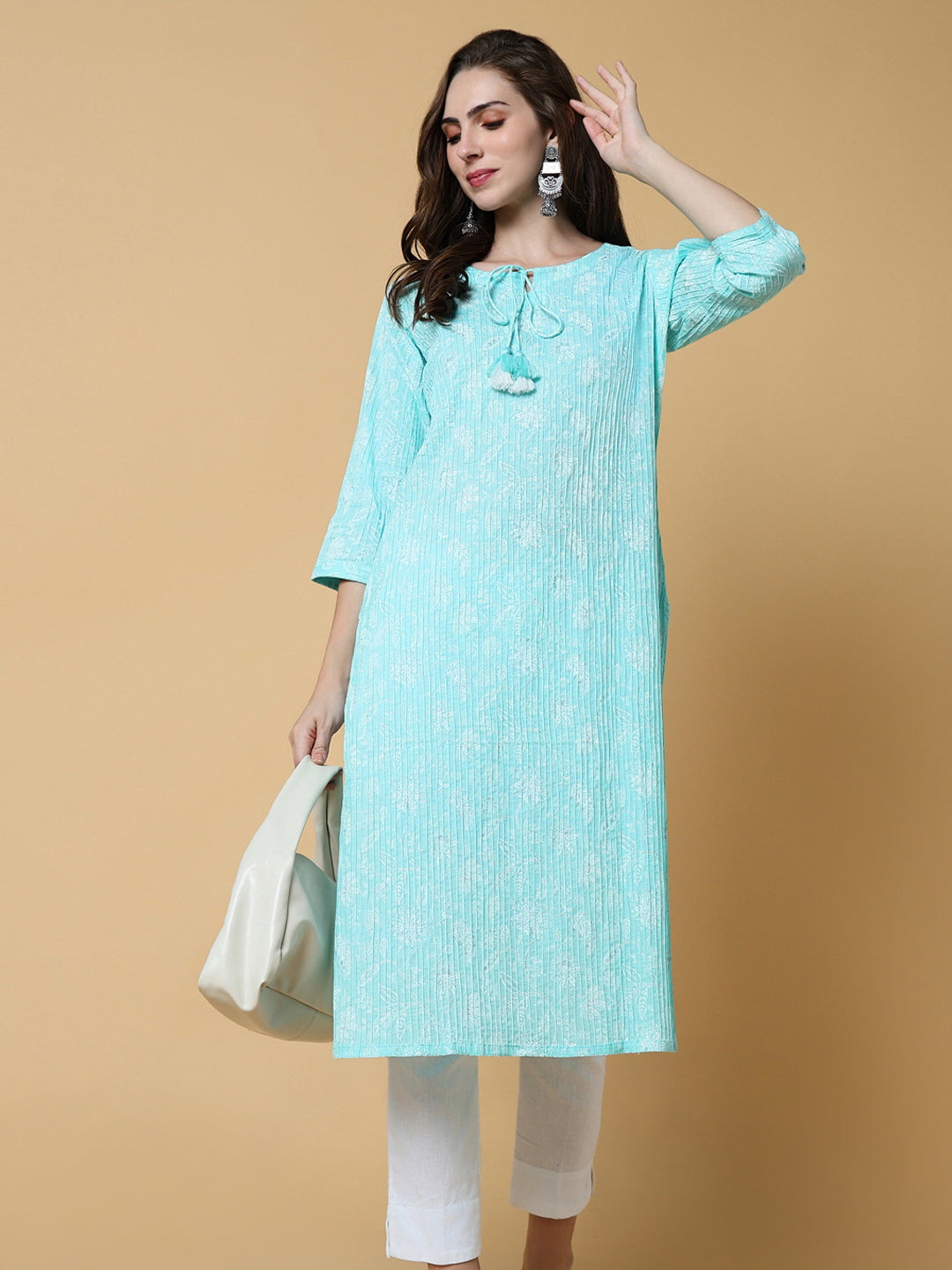 Women Blue Floral Straight Kurta