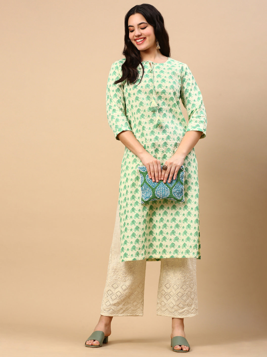 Women Green Graphic Straight Kurta