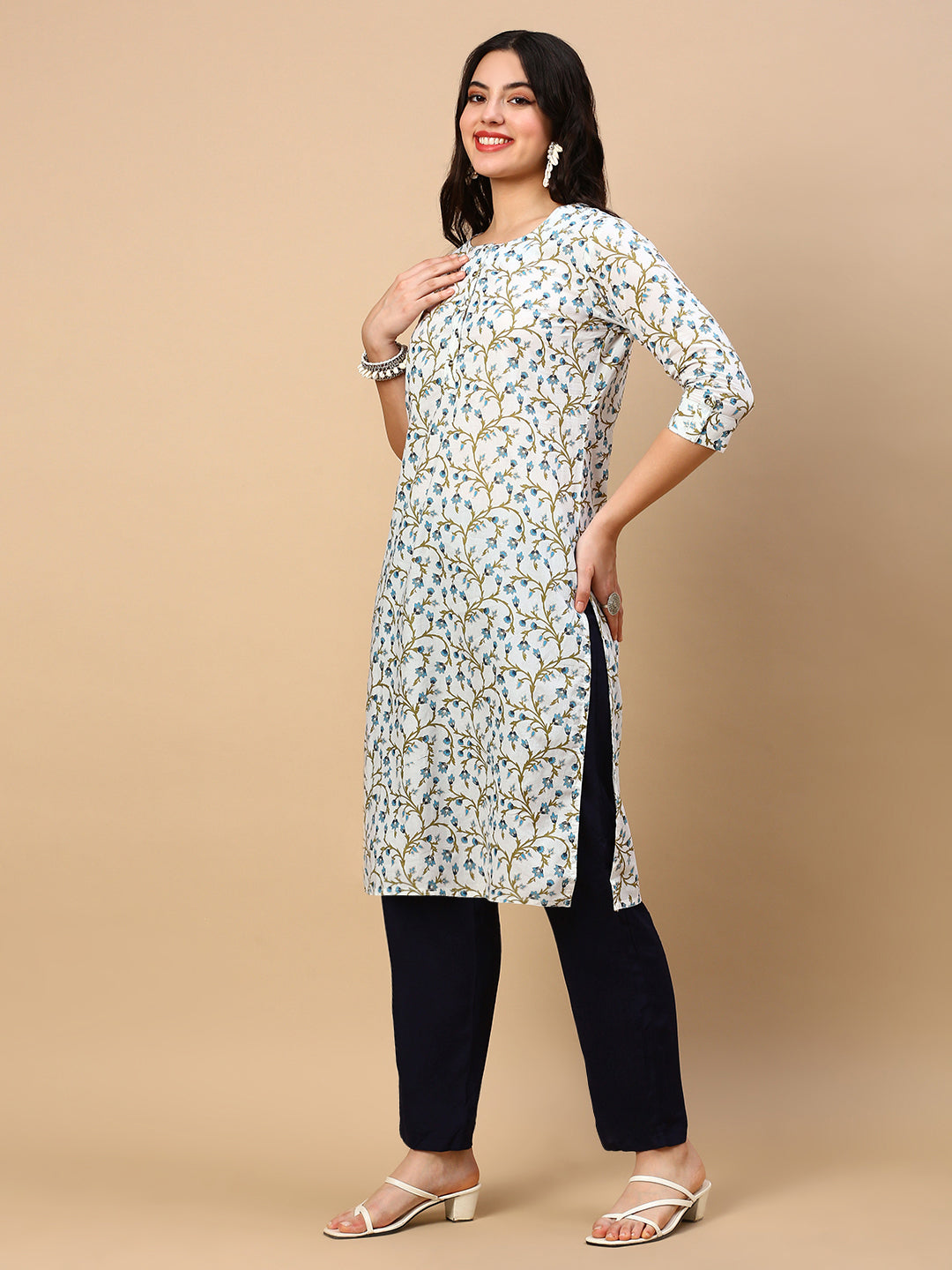 Women White Floral Straight Kurta