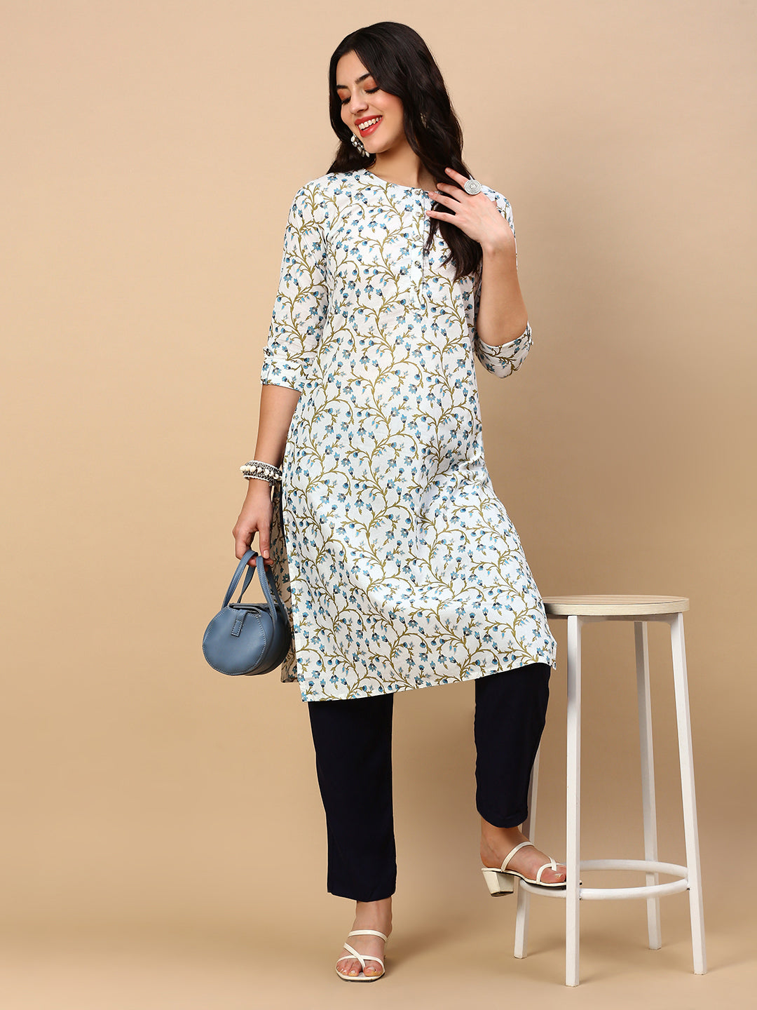 Women White Floral Straight Kurta