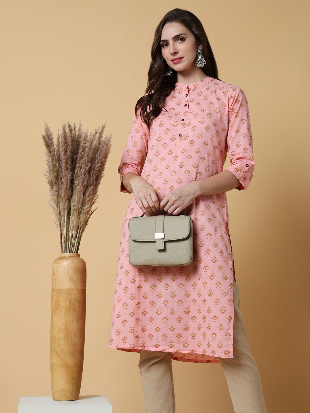 Women Pink Floral Straight Kurta