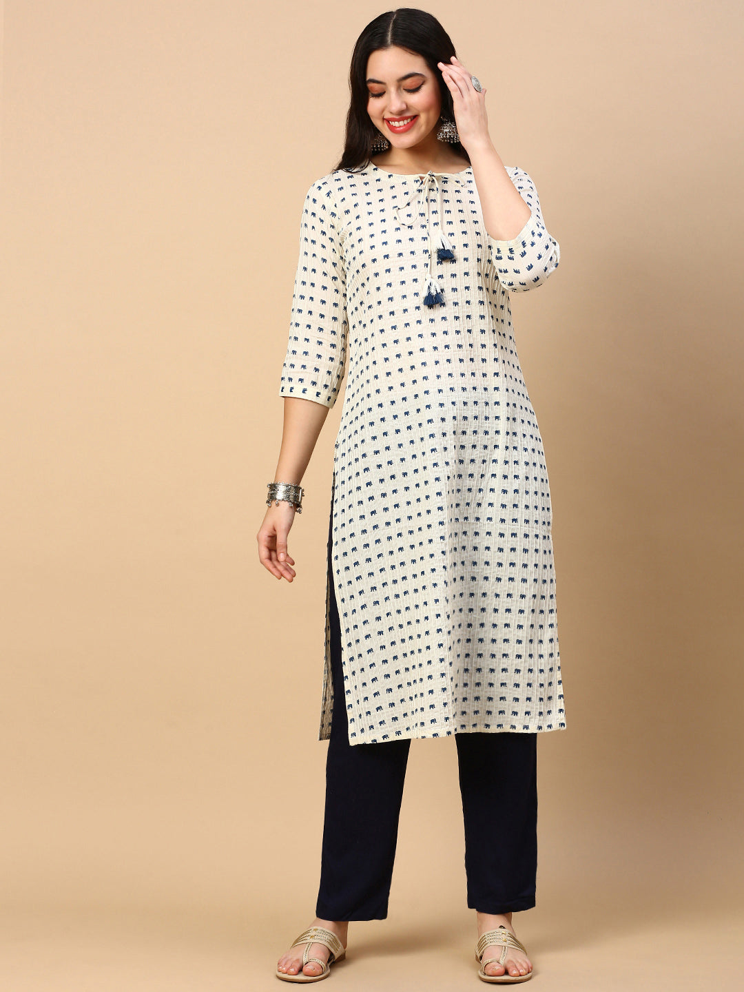 Women Cream Graphic Straight Kurta