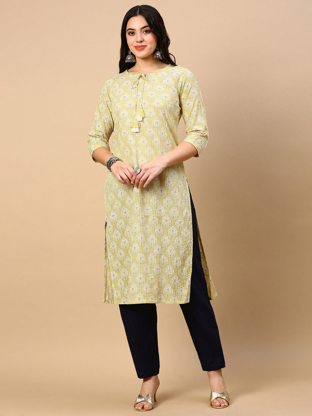 Women Green Graphic Straight Kurta