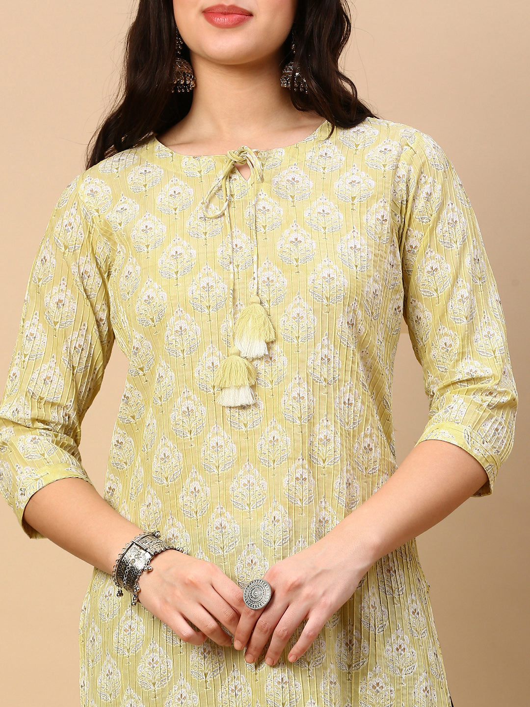 Women Green Graphic Straight Kurta