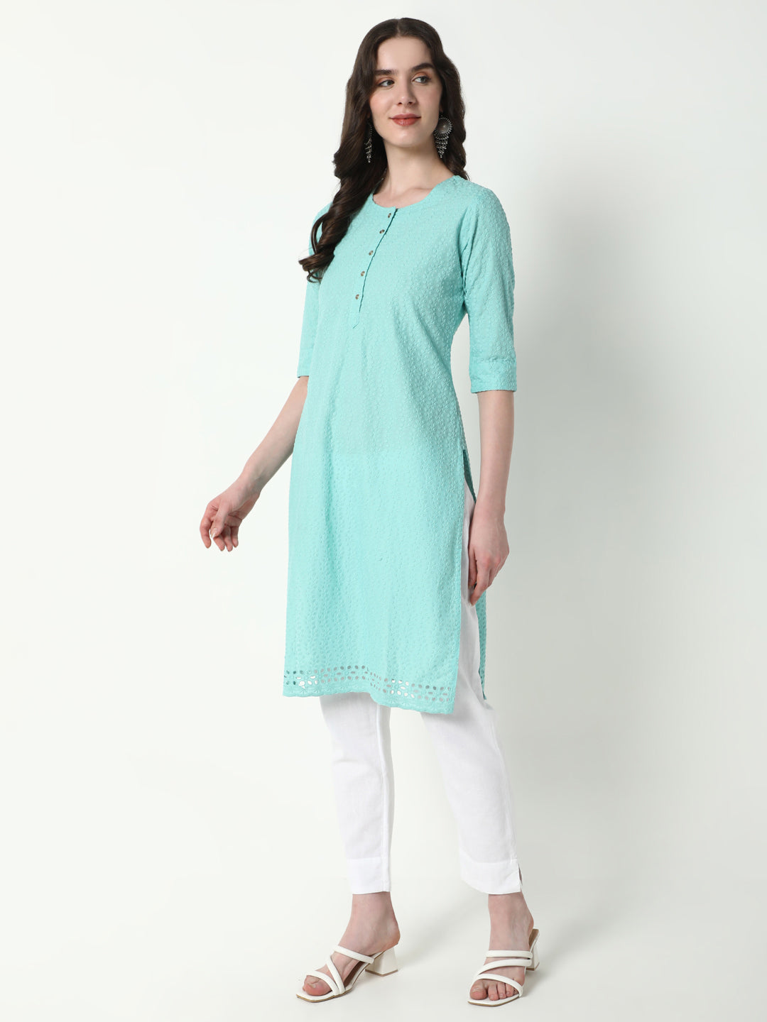 Women Green Embroidered Straight Kurta