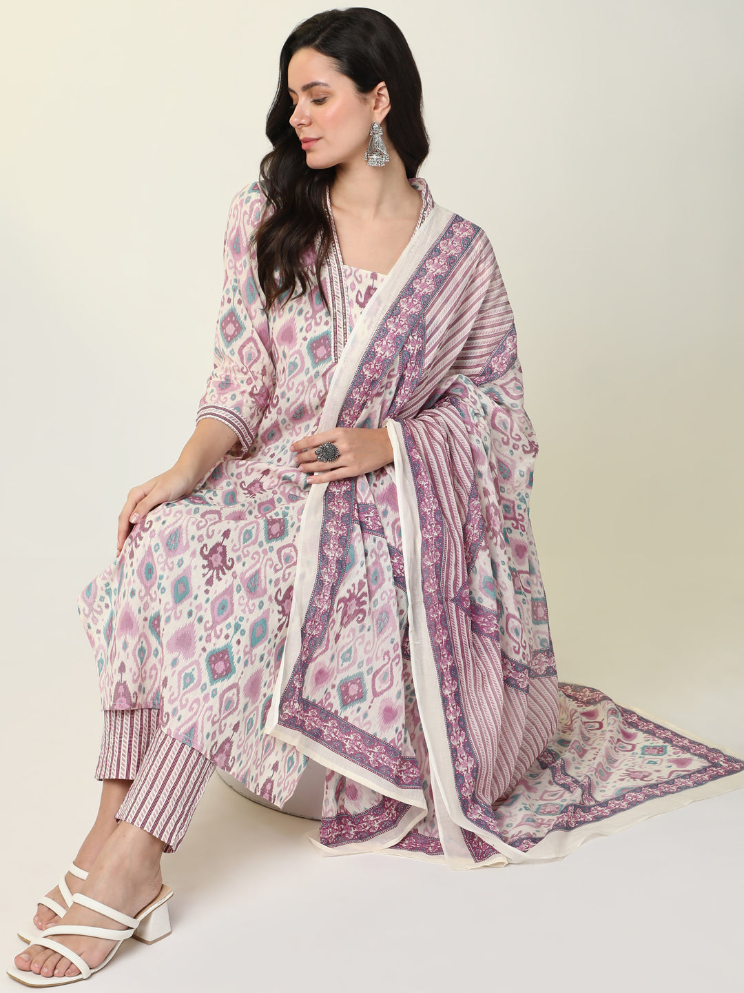 Women Purple Graphic Kurta Set with Dupatta