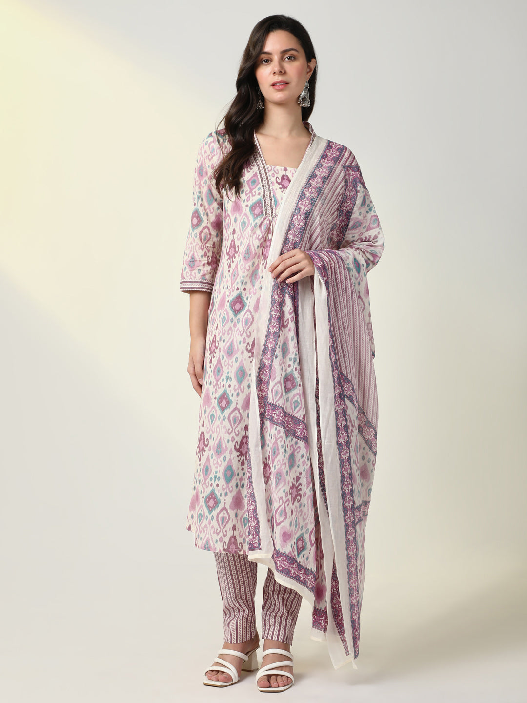 Women Purple Graphic Kurta Set with Dupatta