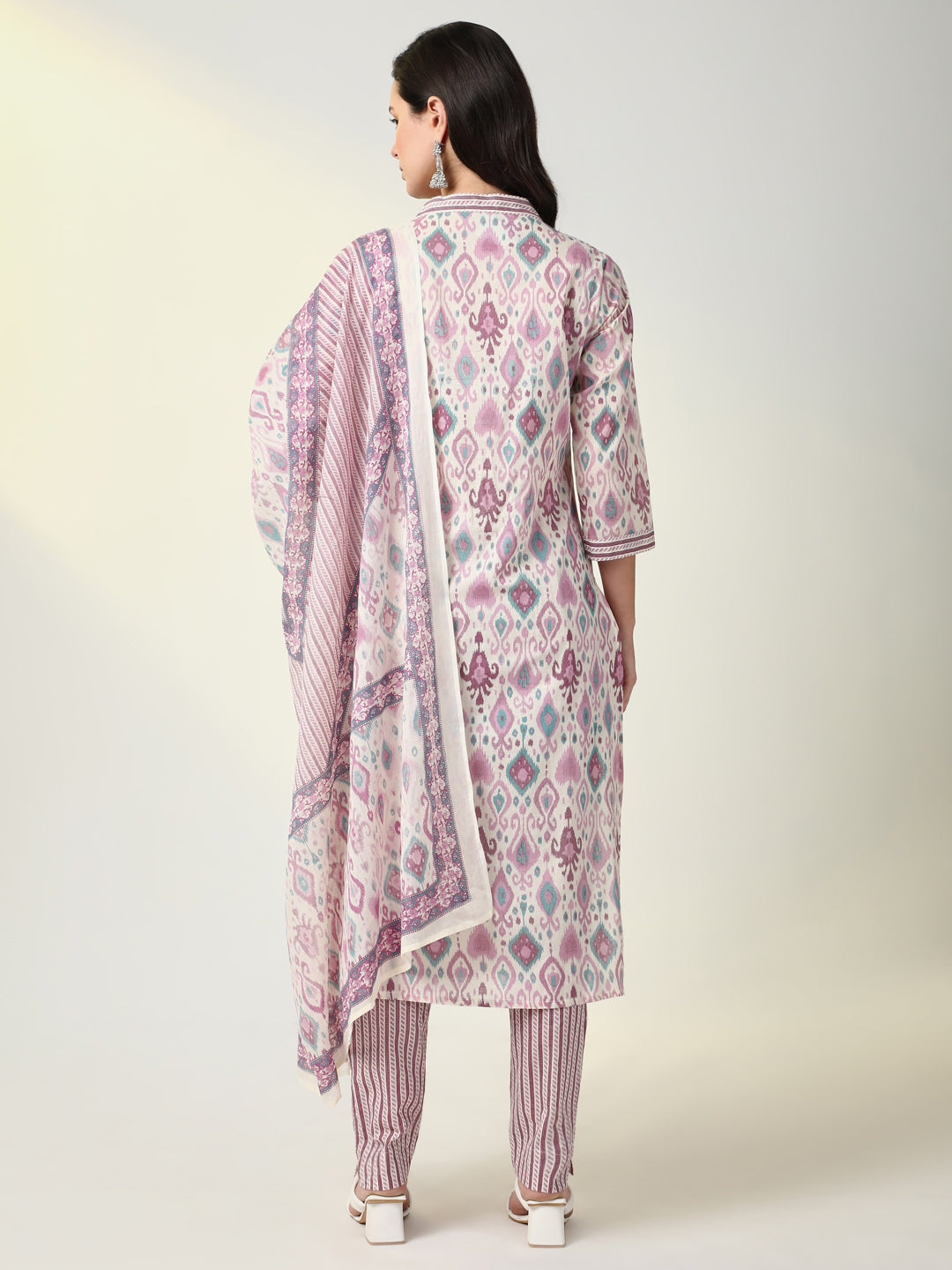 Women Purple Graphic Kurta Set with Dupatta