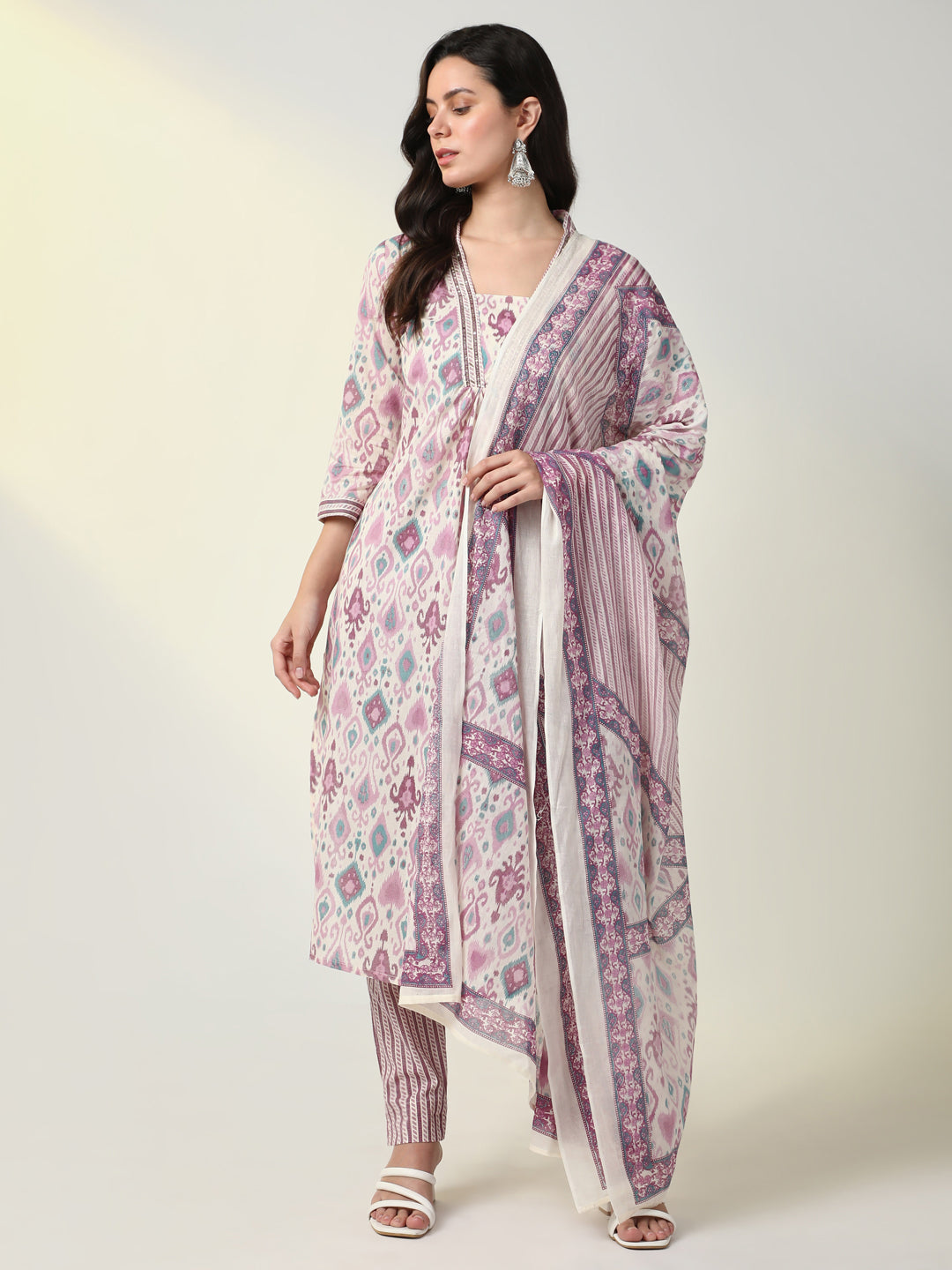 Women Purple Graphic Kurta Set with Dupatta