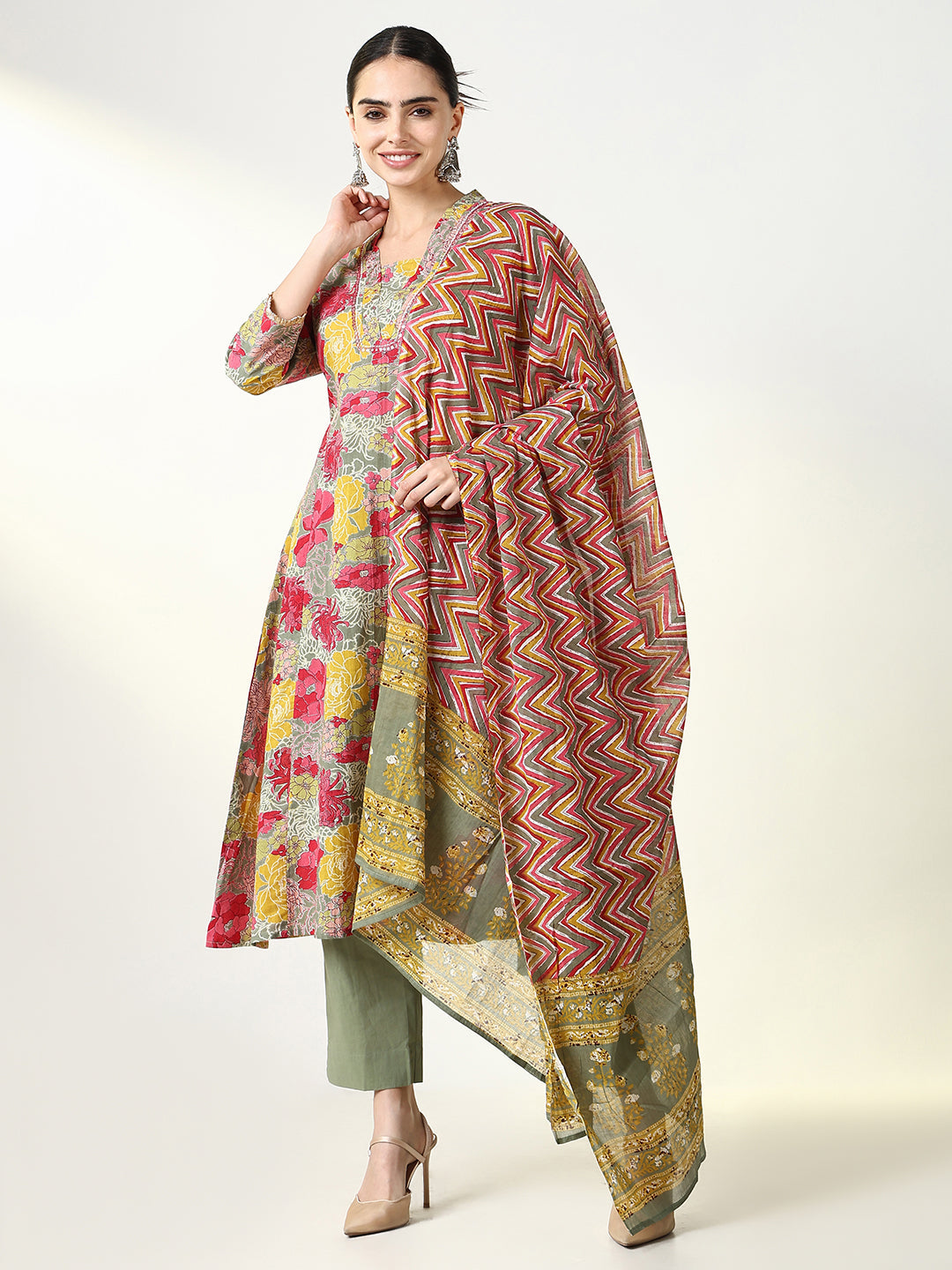 Women Floral Green A Line Kurta Set with Dupatta