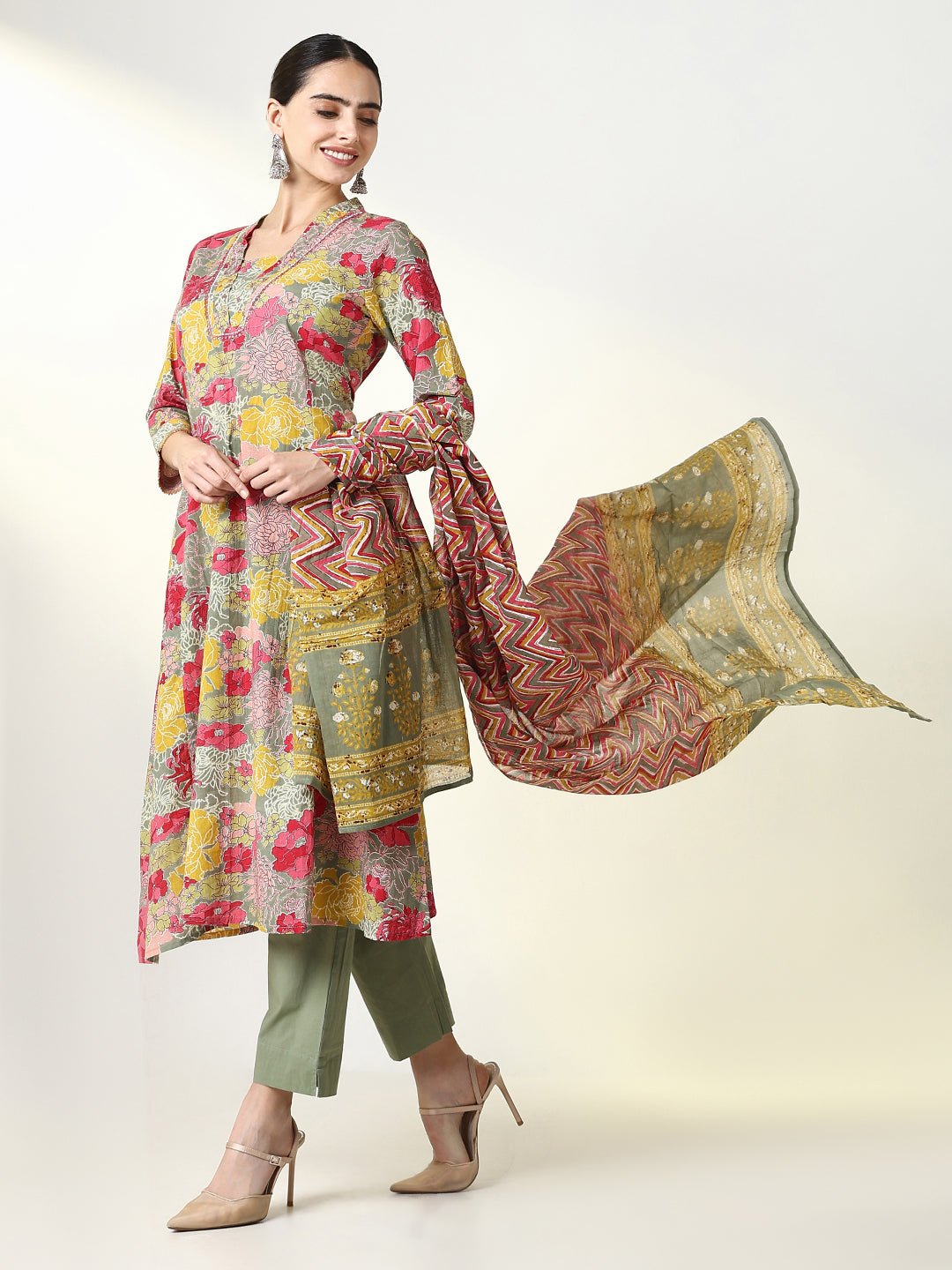 Women Floral Green A Line Kurta Set with Dupatta