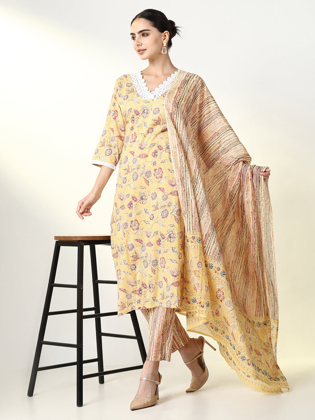 Women Floral Yellow Straight Kurta Set with Dupatta