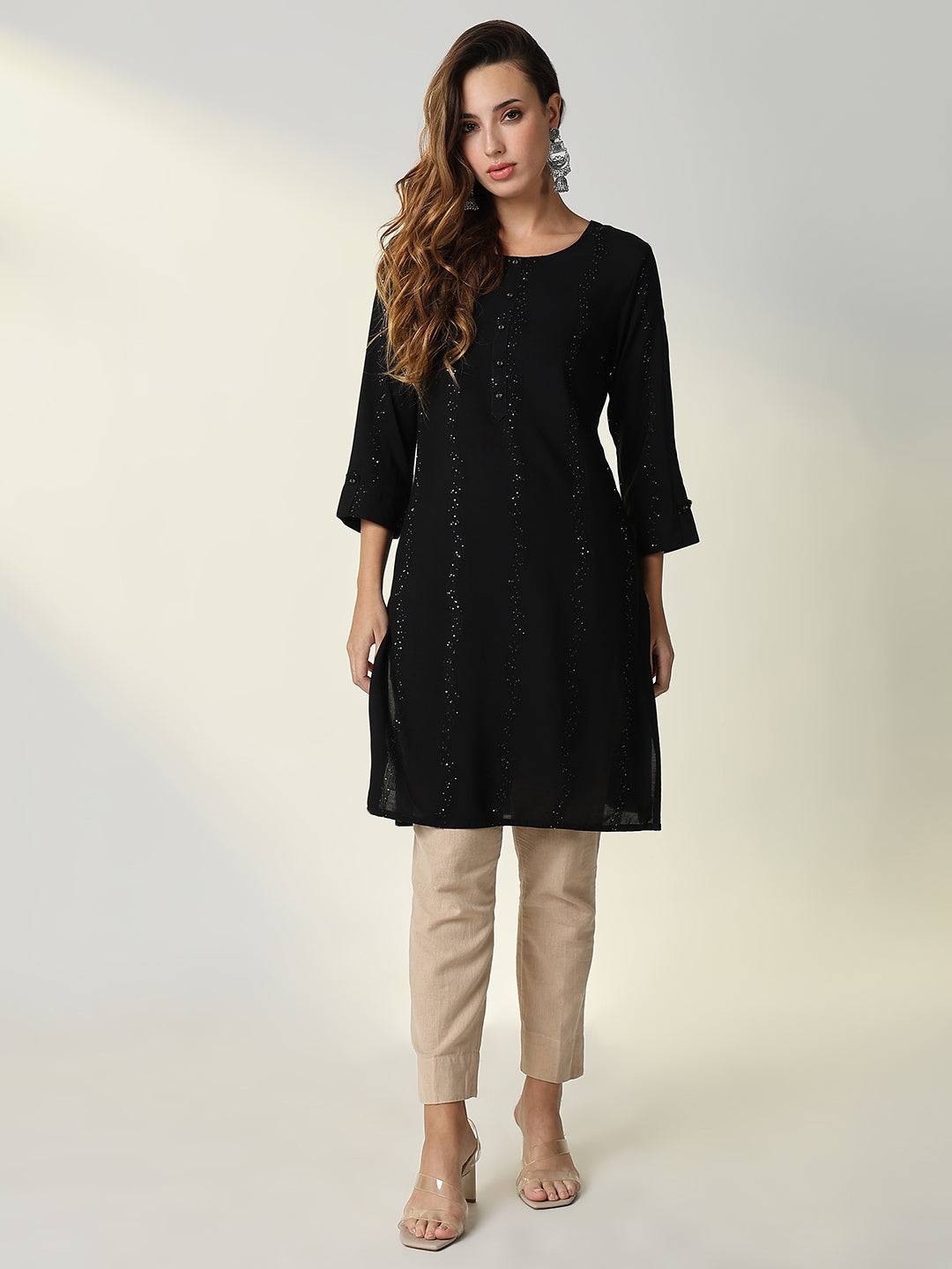 Women Black Solid Straight Kurta