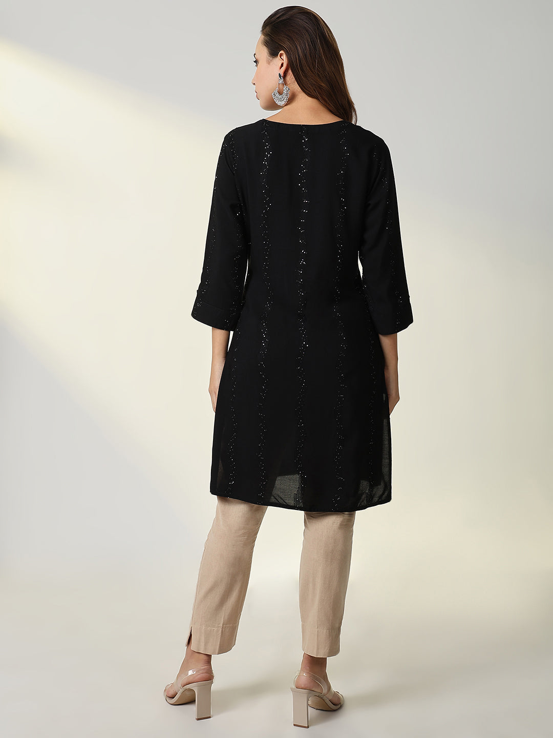 Women Black Solid Straight Kurta