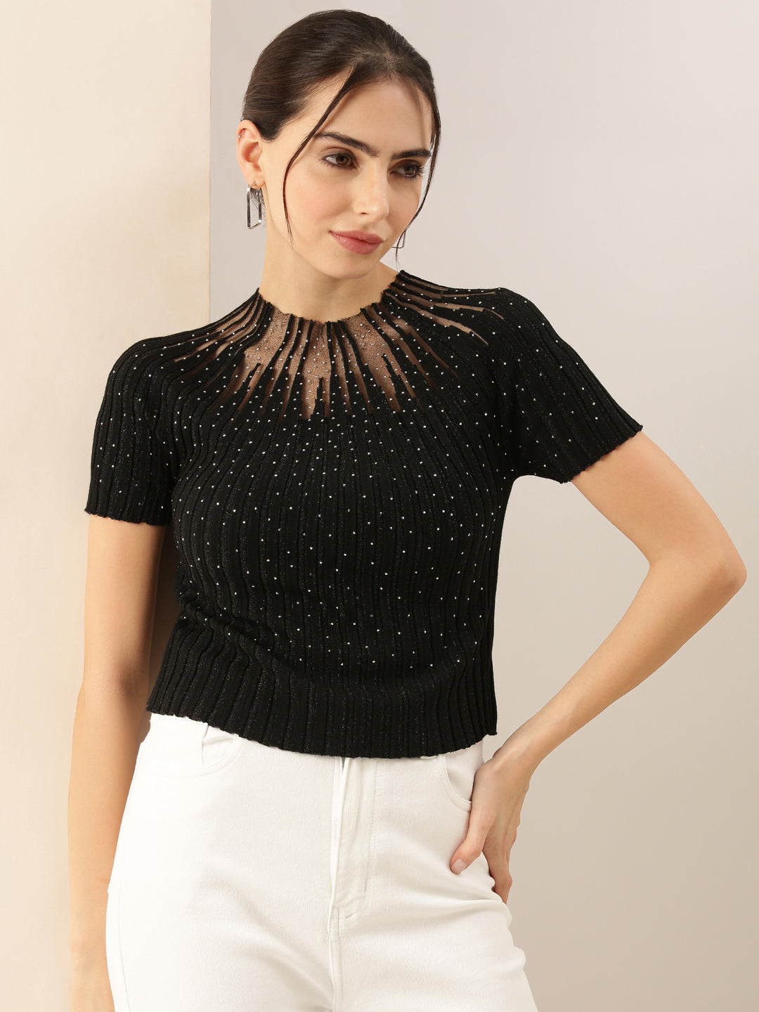 Women Black Solid Crop Top