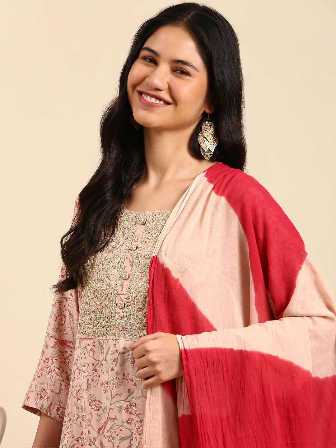 Women Floral Peach Straight Kurta Set with Dupatta