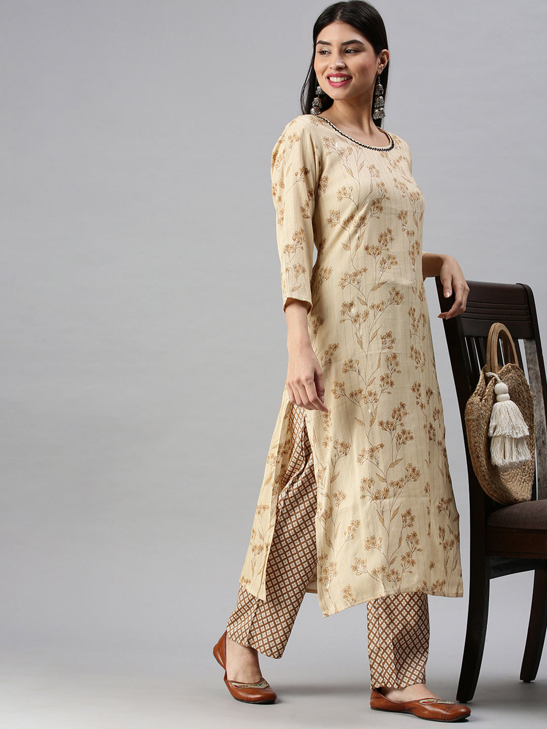 Women Straight Cream Printed Kurta and Trousers