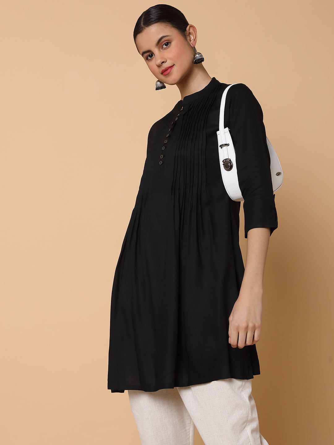 Women Solid Black Straight Kurti