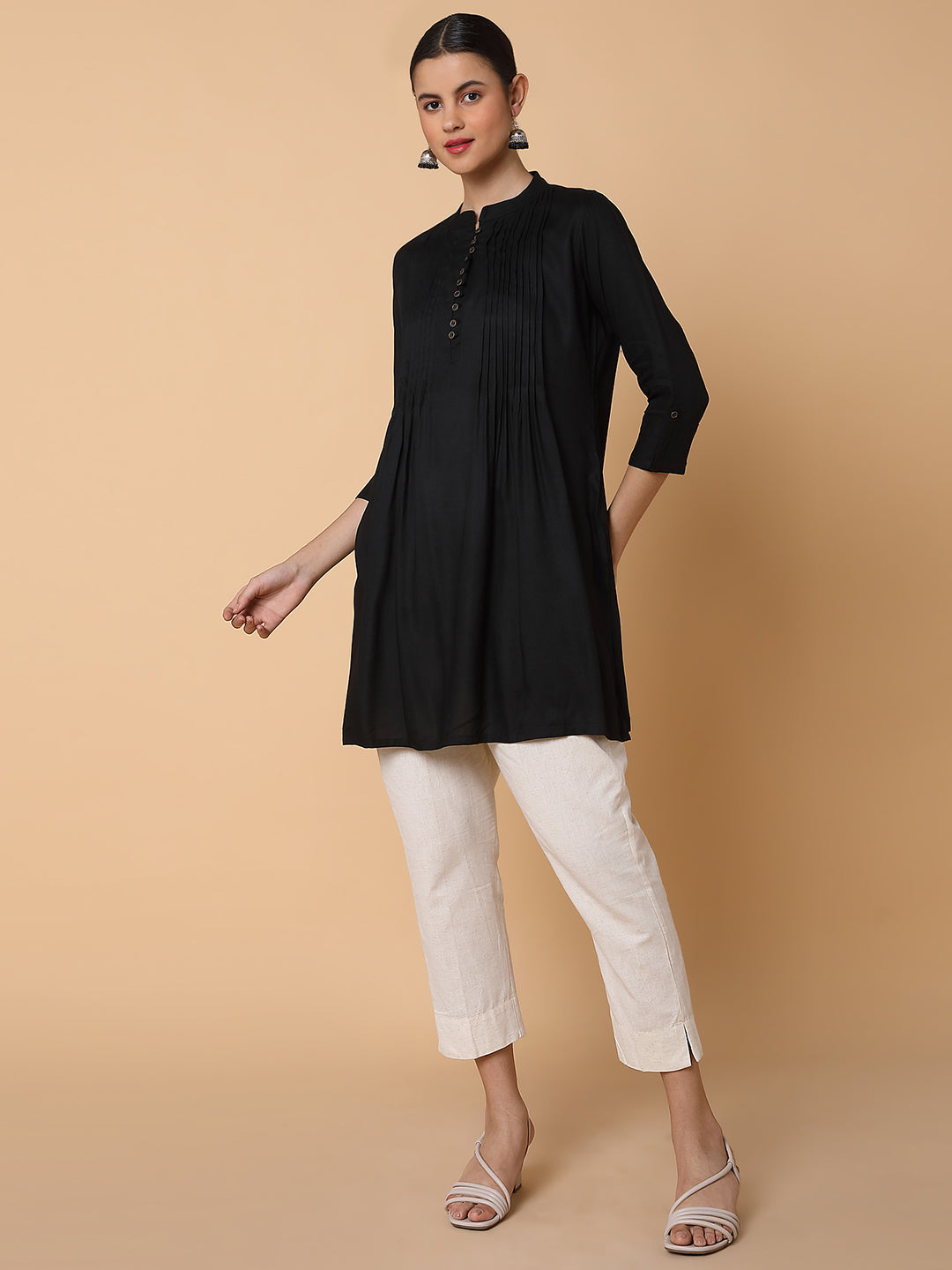 Women Solid Black Straight Kurti