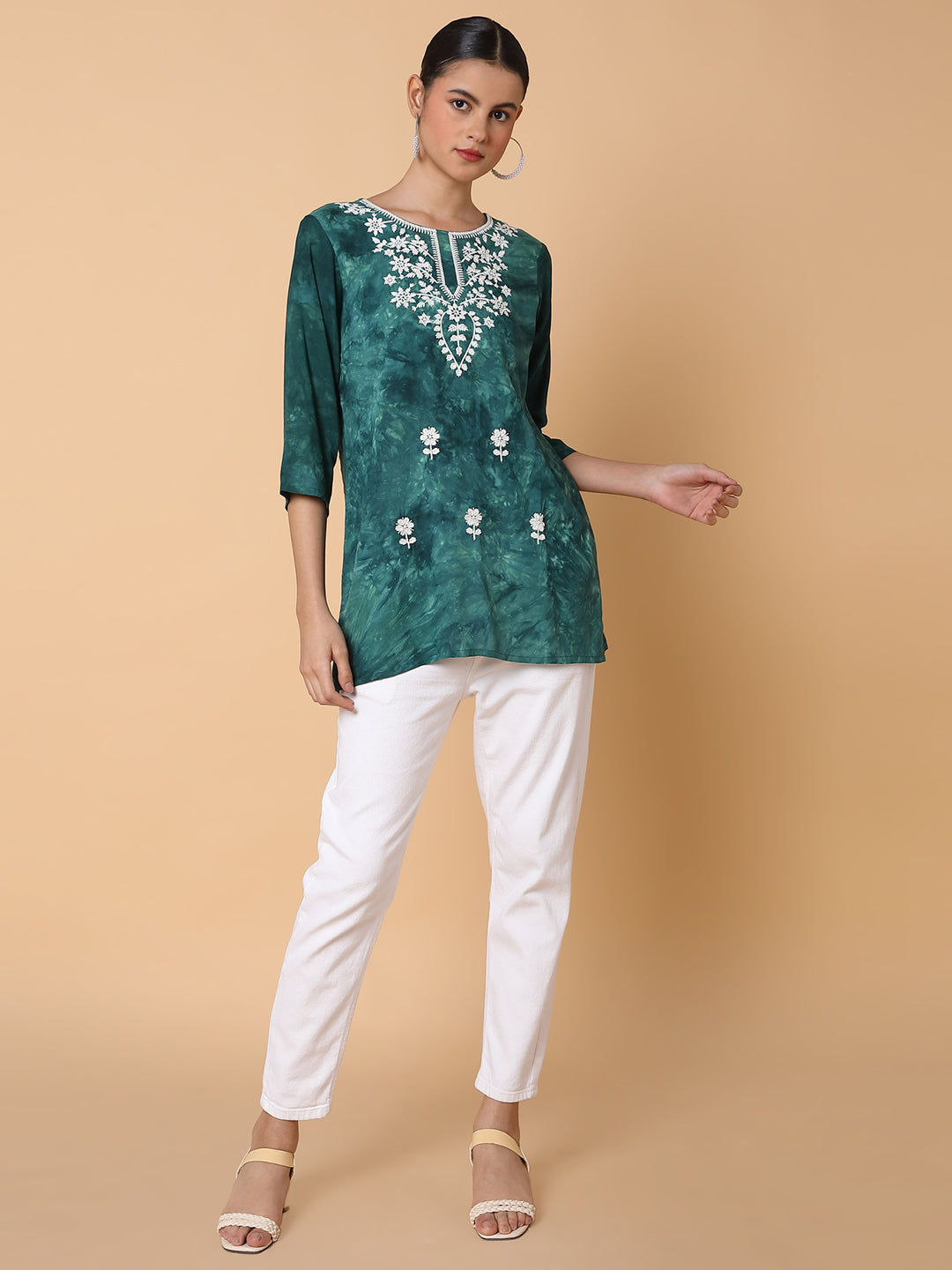 Women Floral Green Chikankari Kurti