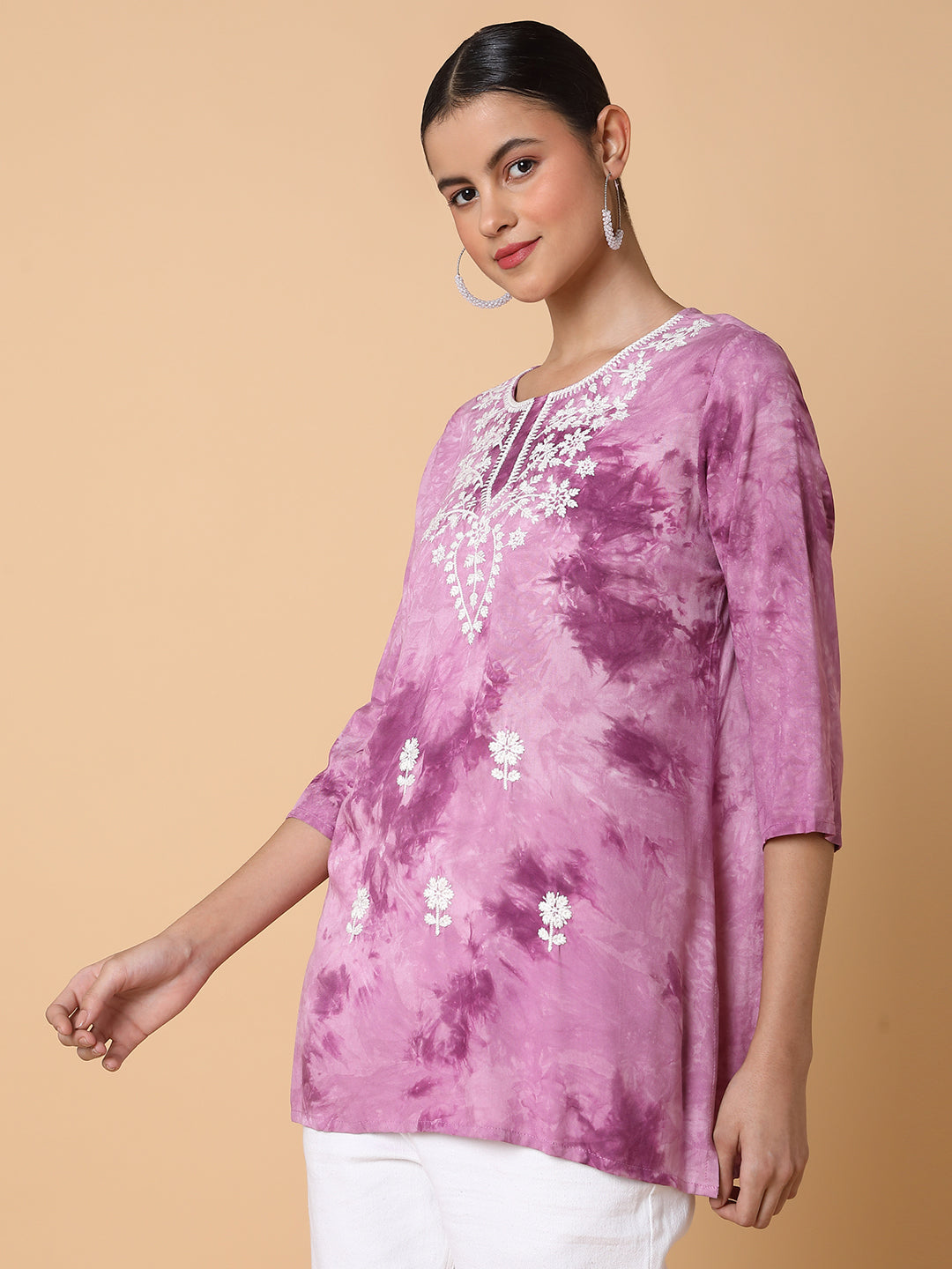 Women Floral Lavender Chikankari Kurti