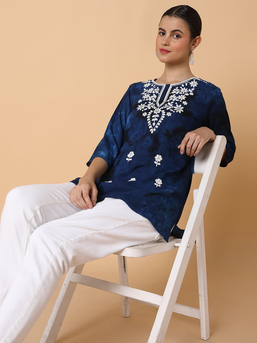 Women Floral Navy Blue Chikankari Kurti